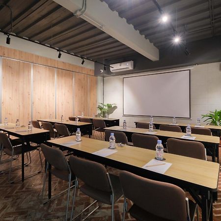 Teduh Simatupang Hotel Jakarta Bagian luar foto