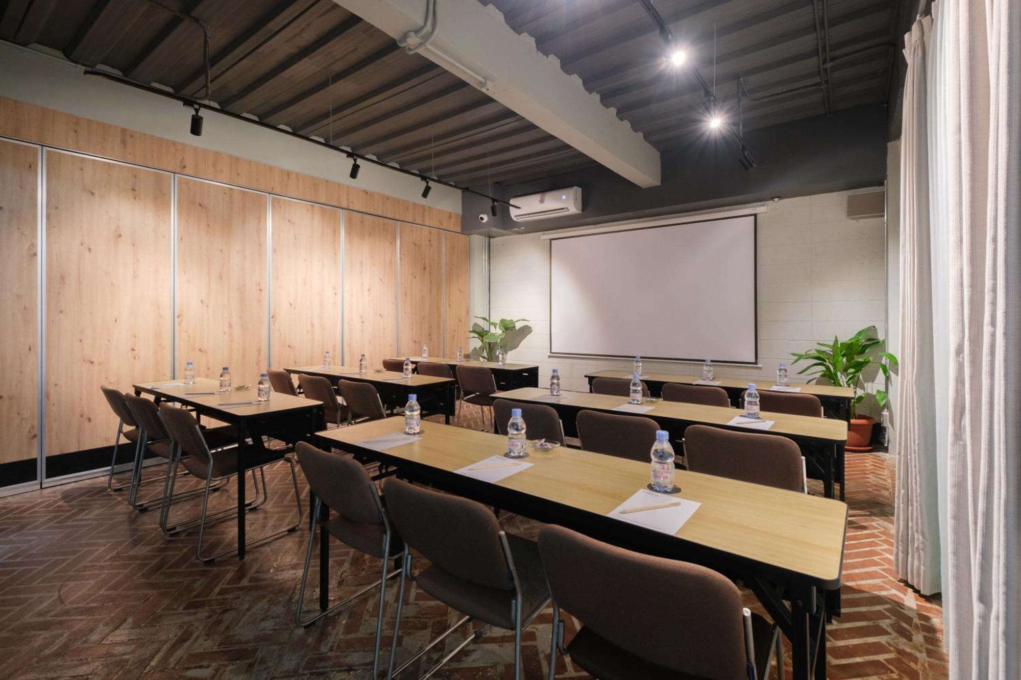 Teduh Simatupang Hotel Jakarta Bagian luar foto